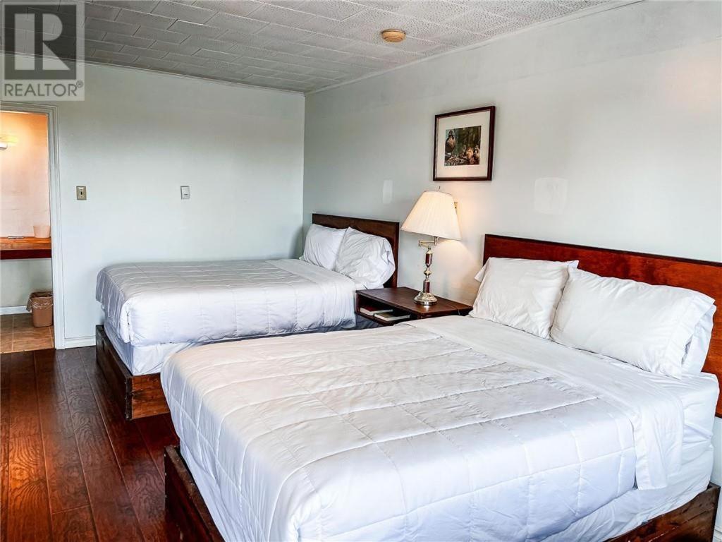 Tantramar Motel Саквил Екстериор снимка