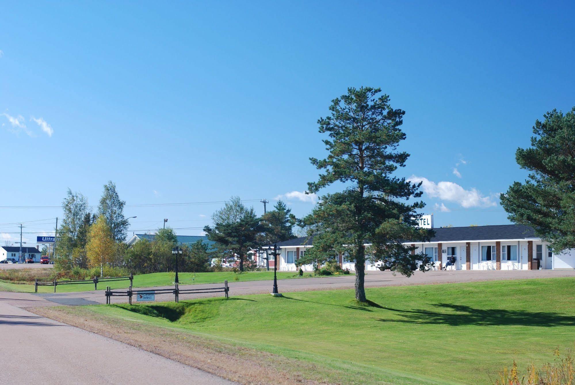 Tantramar Motel Саквил Екстериор снимка