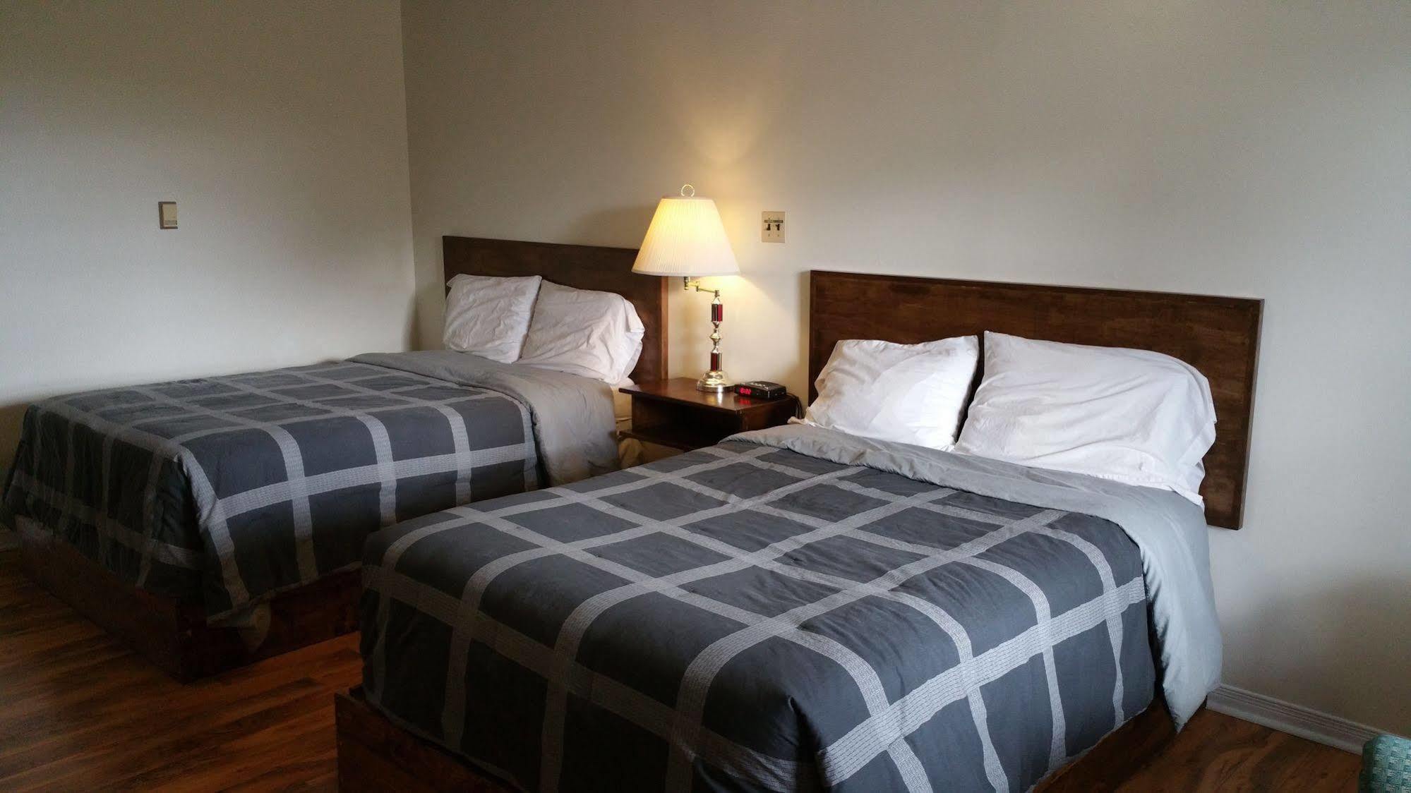 Tantramar Motel Саквил Екстериор снимка